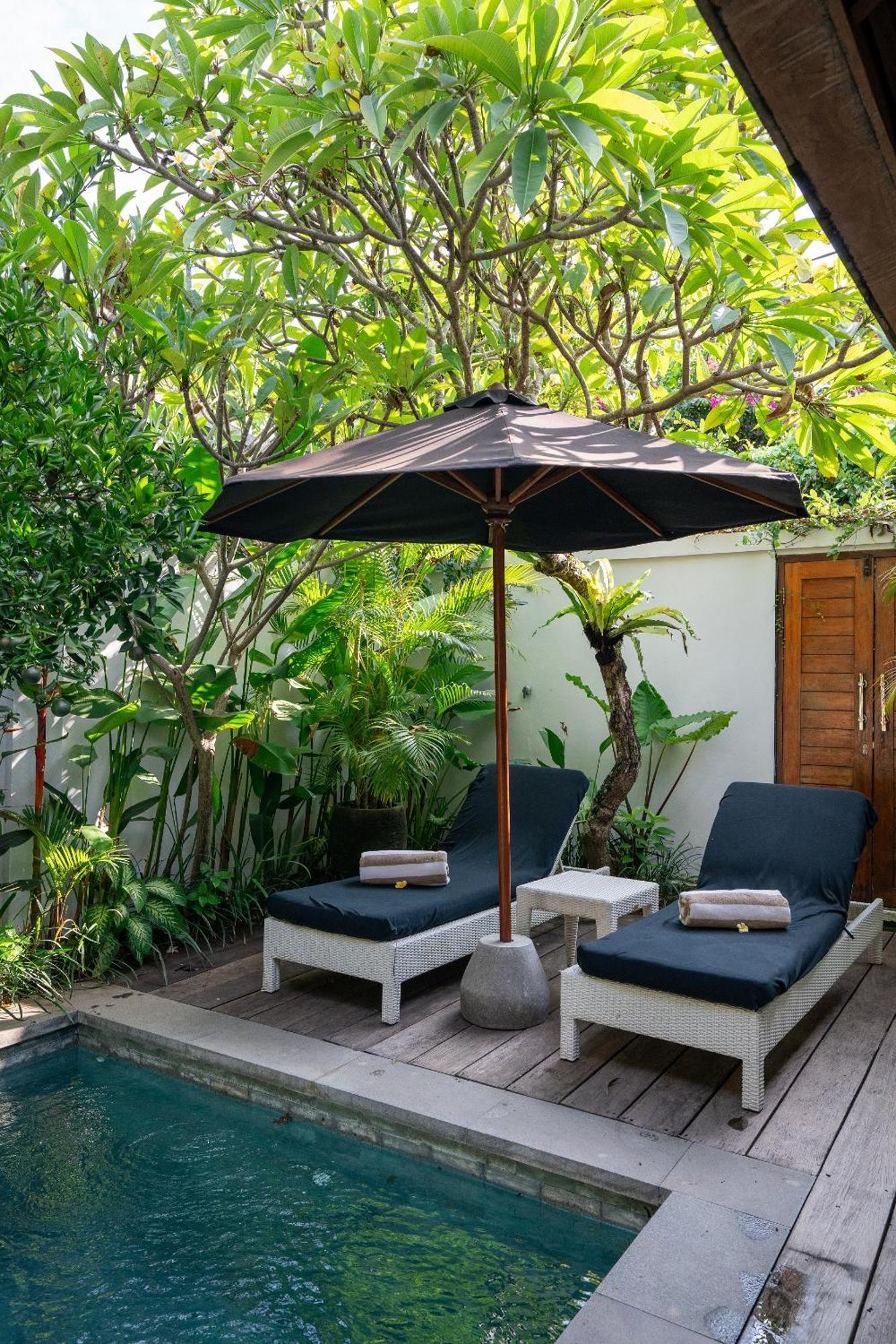 The Gardens Seminyak Hotel Exterior photo